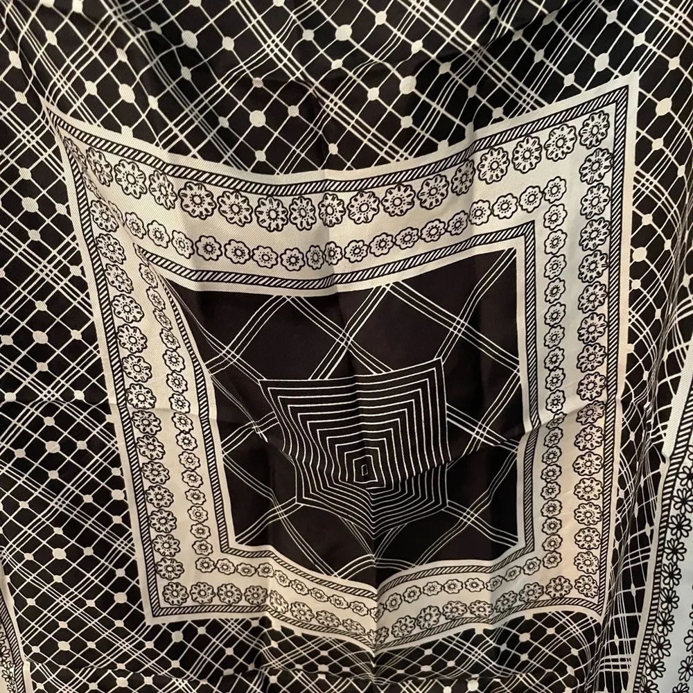 Vintage Jean Antoine Paris Scarf​ Black - Image 5