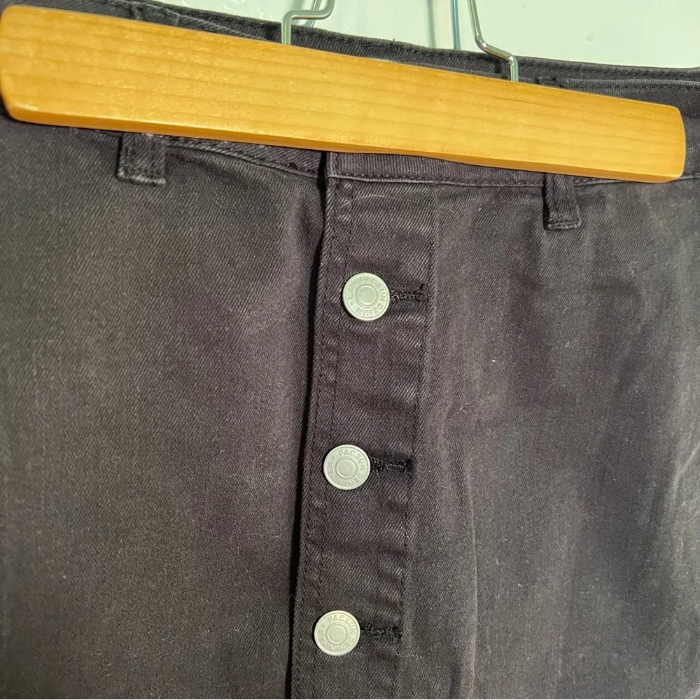 Pacsun Button Front Denim Mini Skirt Black - Image 4