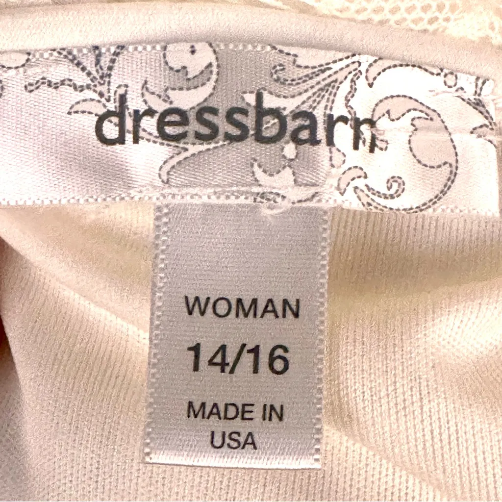 Dressbarn Sleeveless Crochet Scoop Neck Tunic Top - Image 13