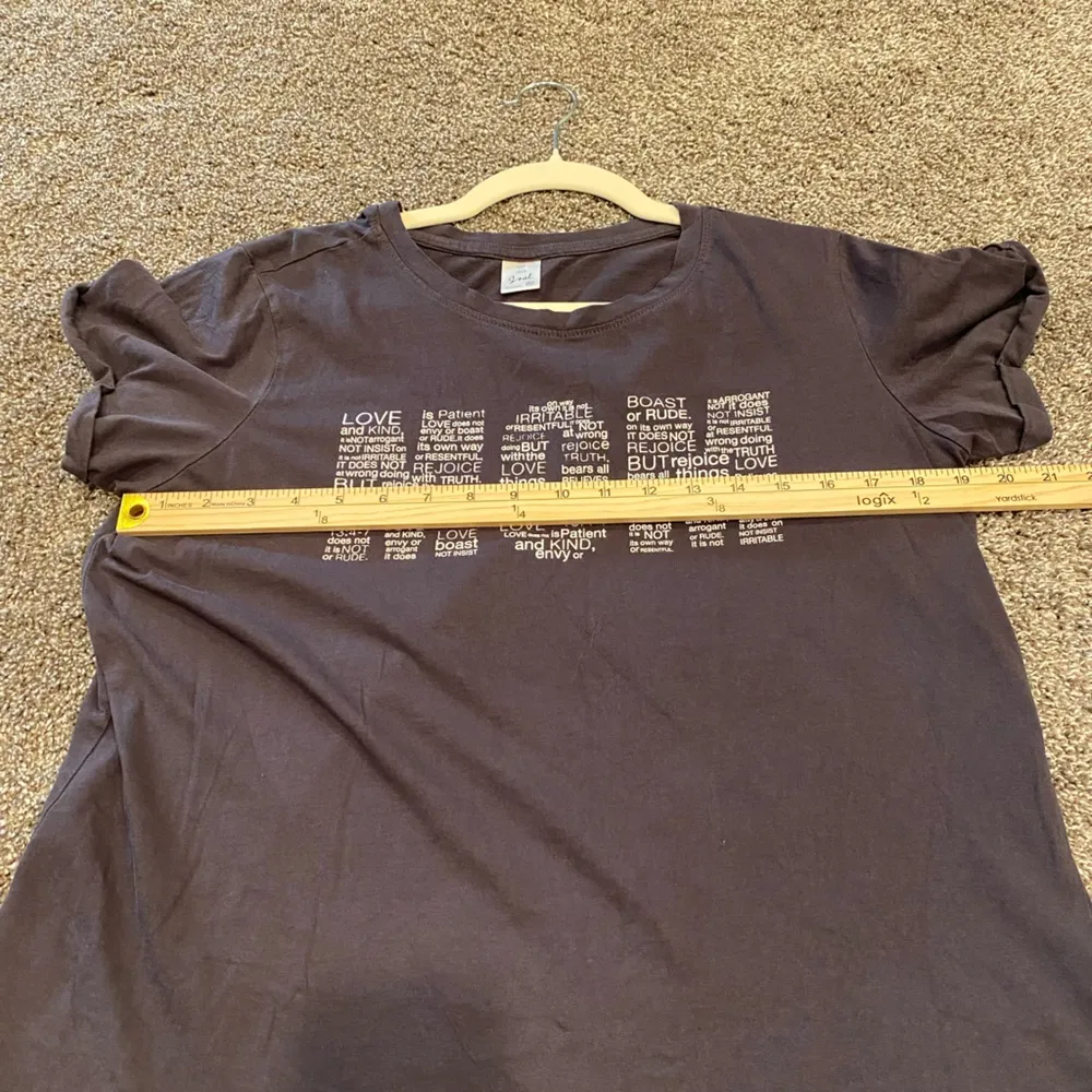 Bare Your Soul Mom Love is Patient Christian Scripture Graphic Tee Gray Size XL - Image 6