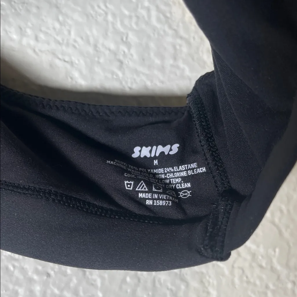 SKIMS  Black Bra - Image 3