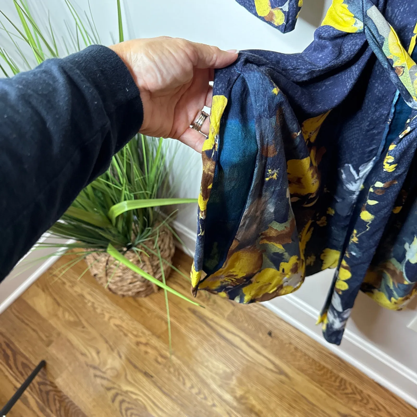 Chico's Floral Ruana Desert Garden Wrap L/XL Bright Floral Print Removable‎ Belt - Image 7