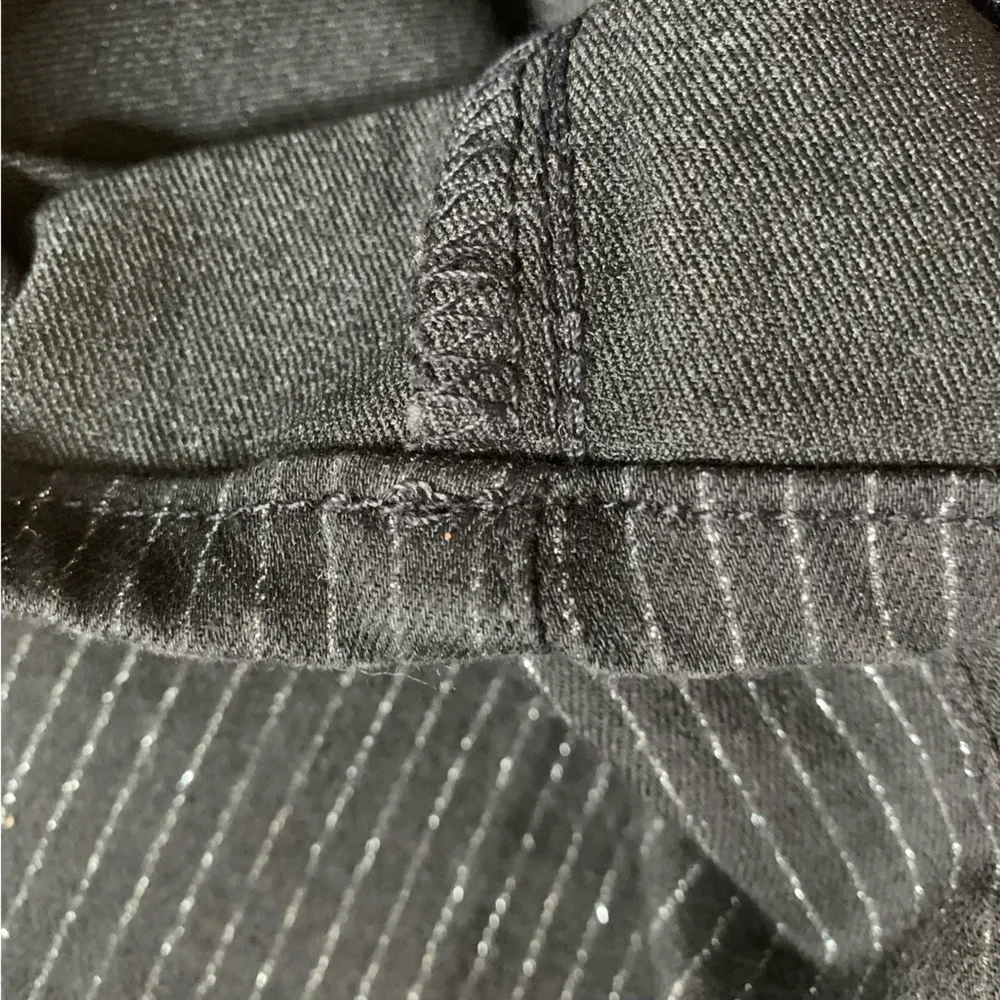 Frame Le High Skinny Black/Silver Striped Cropped Hetfield Jeans Size 26 - Image 16