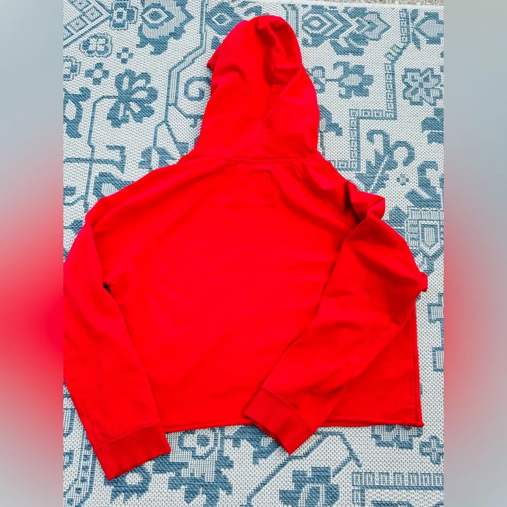 Vintage Chicago Bulls Cropped Hoodie Women's Size XL Red NBA Basketball - Image 4