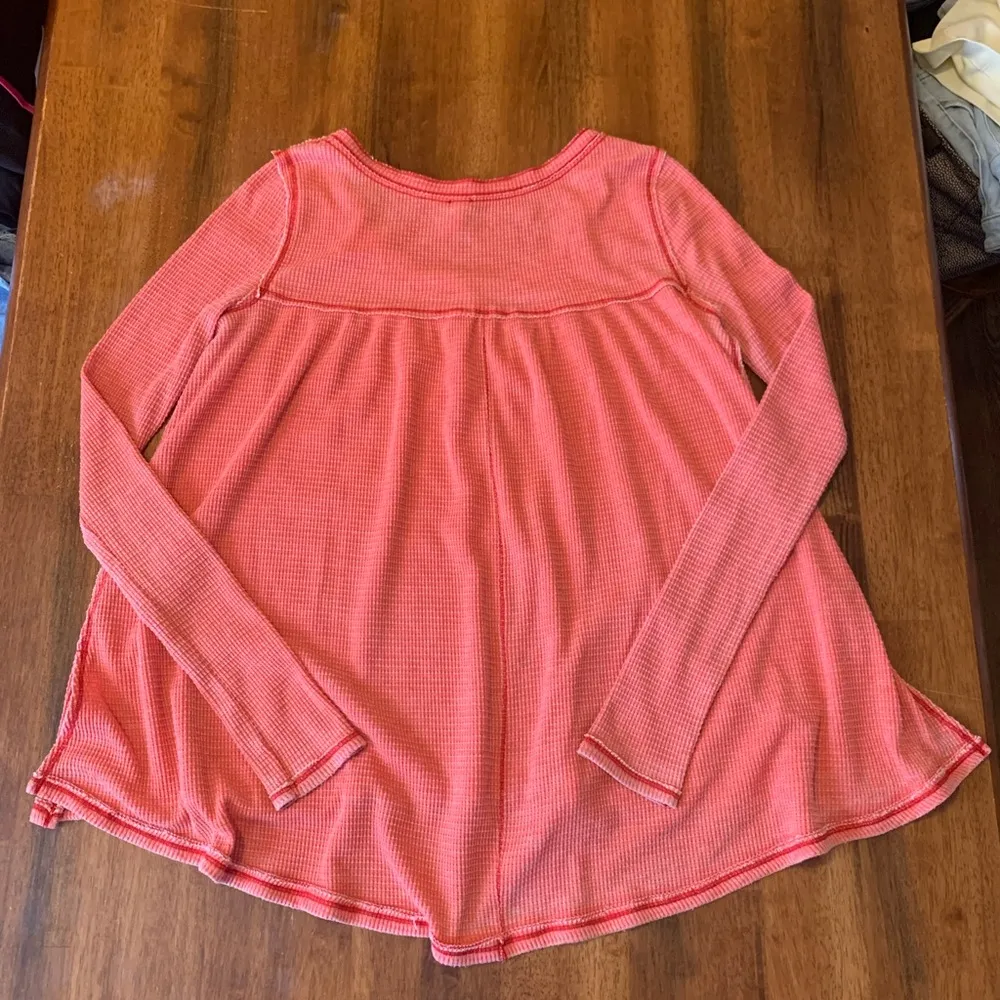 Free People We The Free Coral Kia Henley Top Medium waffle Swingy Babydoll Snap - Image 11