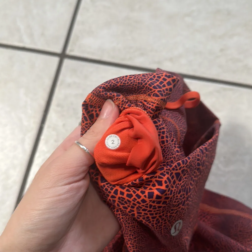 Lululemon Wunder Train High-Rise‎ Short 8"
Crackle Glaze Vintage Orange Larkspur - Image 8