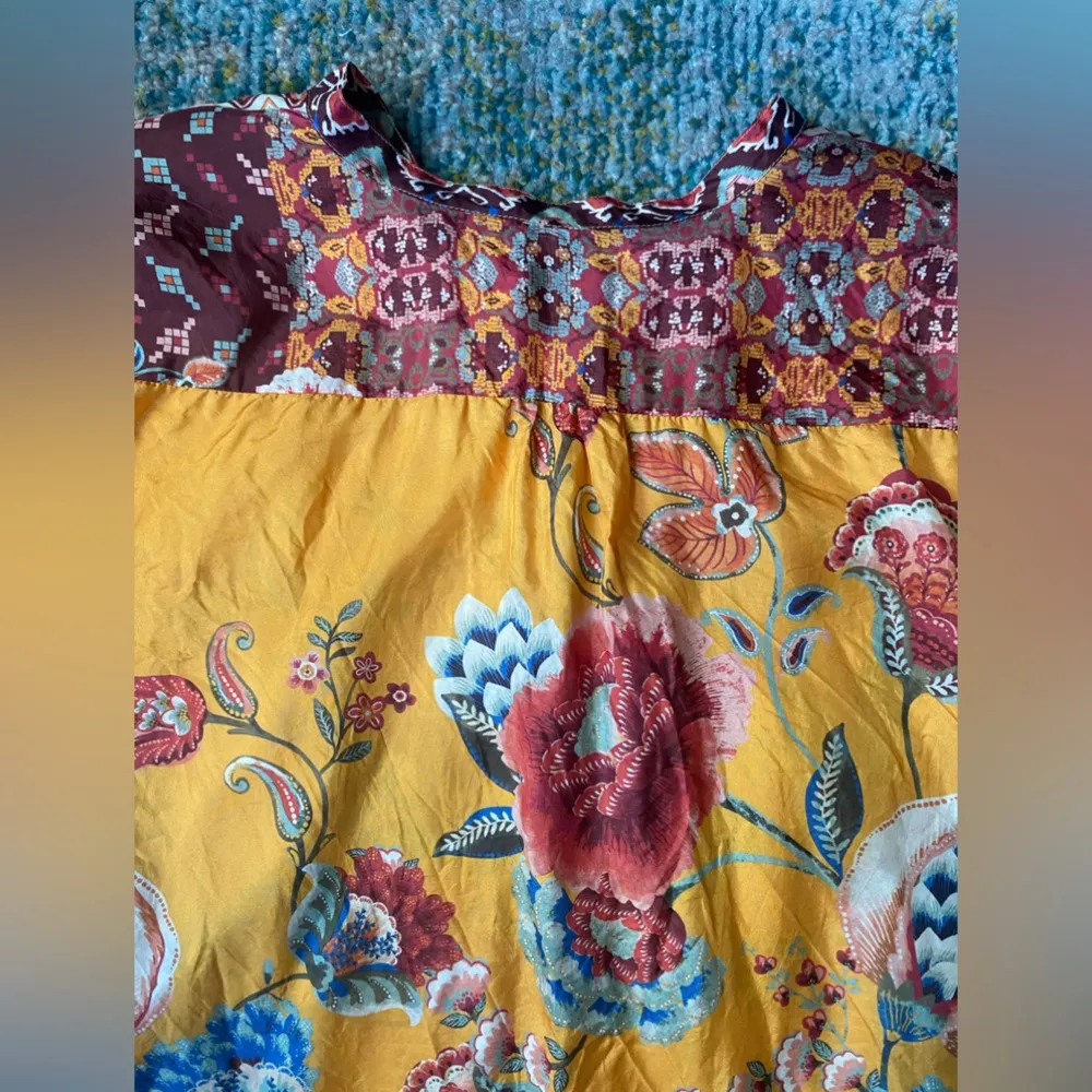 Sasha Maine yellow floral multi silk tunic blouse, size large - Image 13