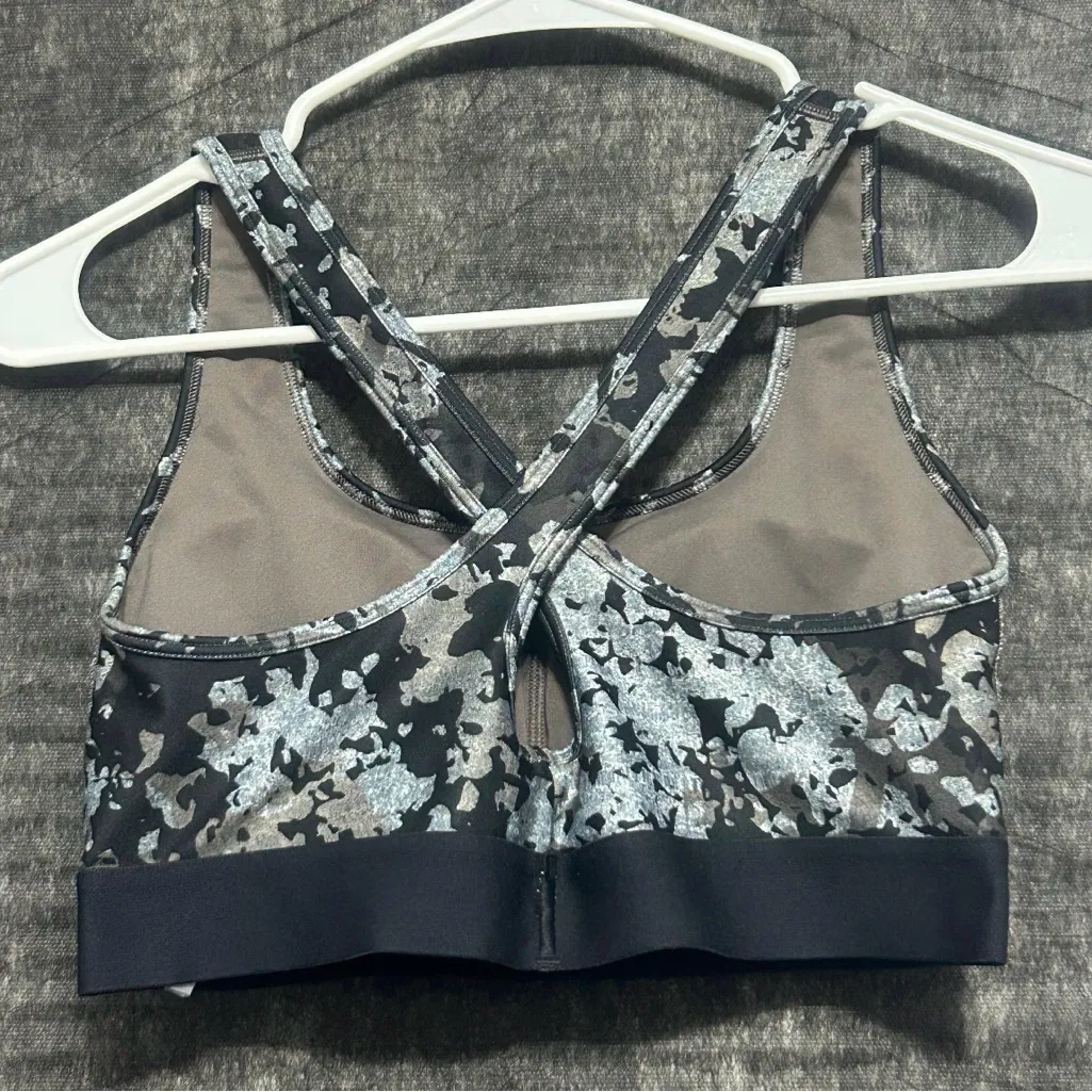 Under Armour Compression Sports Bra Gray Black Camo Medium(A232) - Image 3