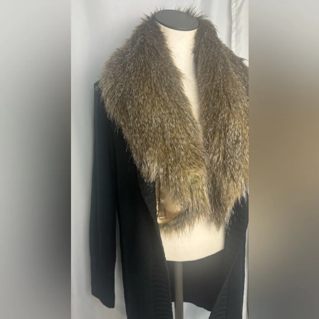 Luxe by Irina Black Cardigan with Faux Fur Collar XS - Image 7