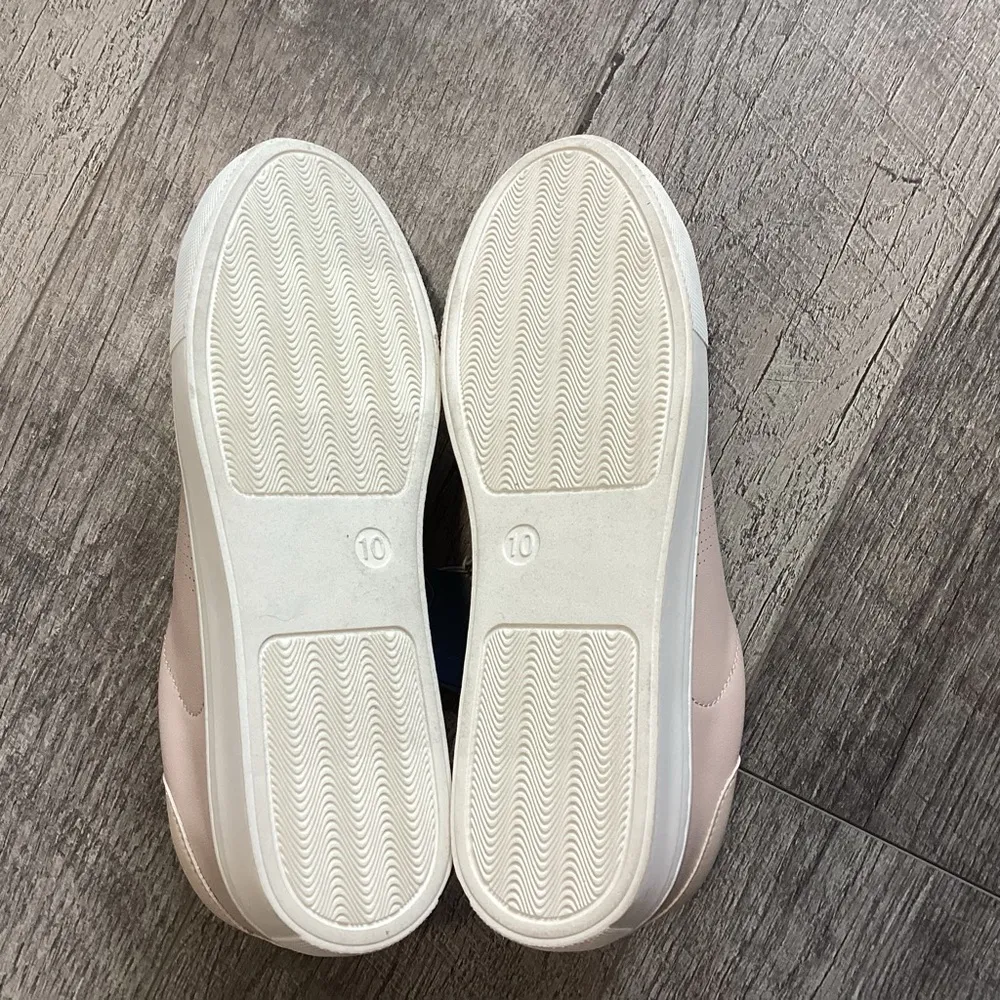 Universal Thread Cadey Sneakers Size 10 NWT - Image 7