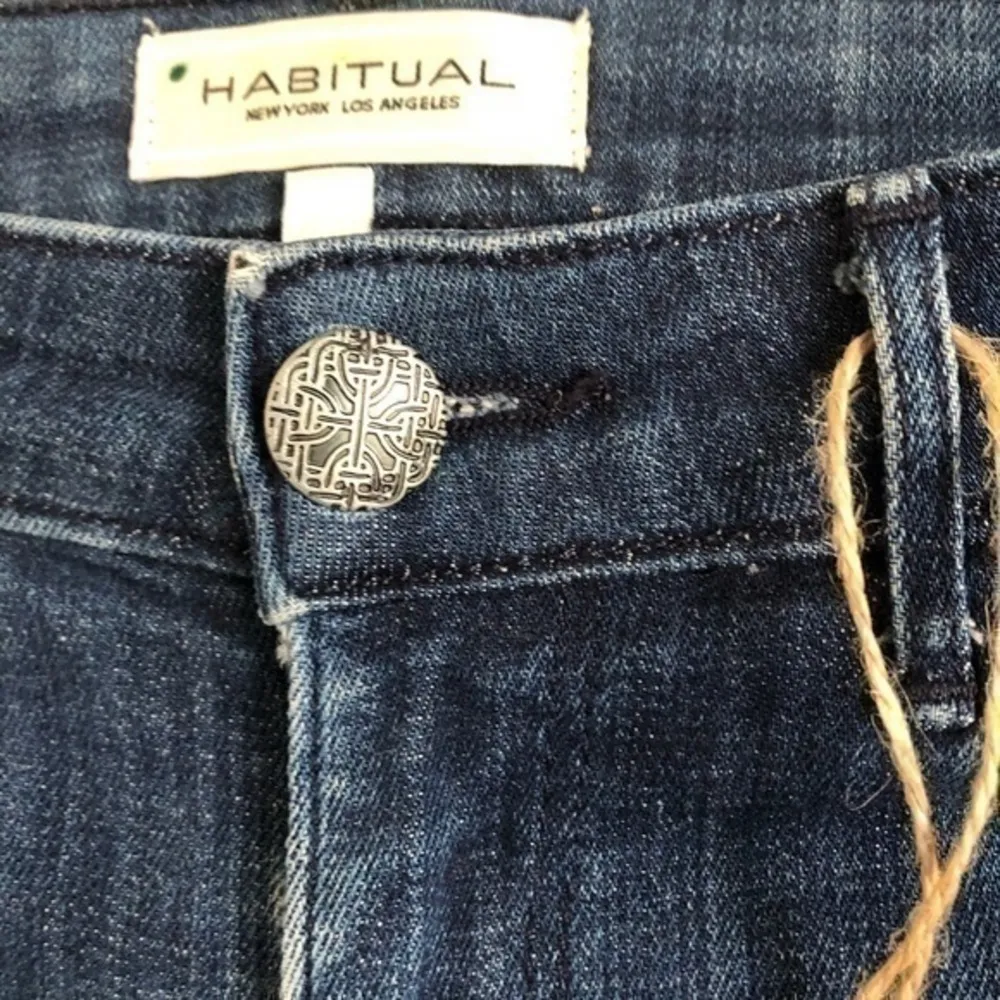 Habitual New York Los Angeles Alice Skinny Jean 25 - Image 9