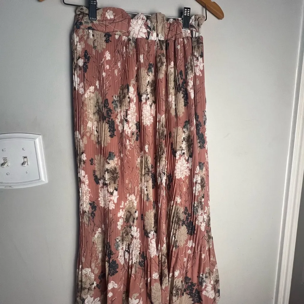 Simplee Pink and White A - Image 8