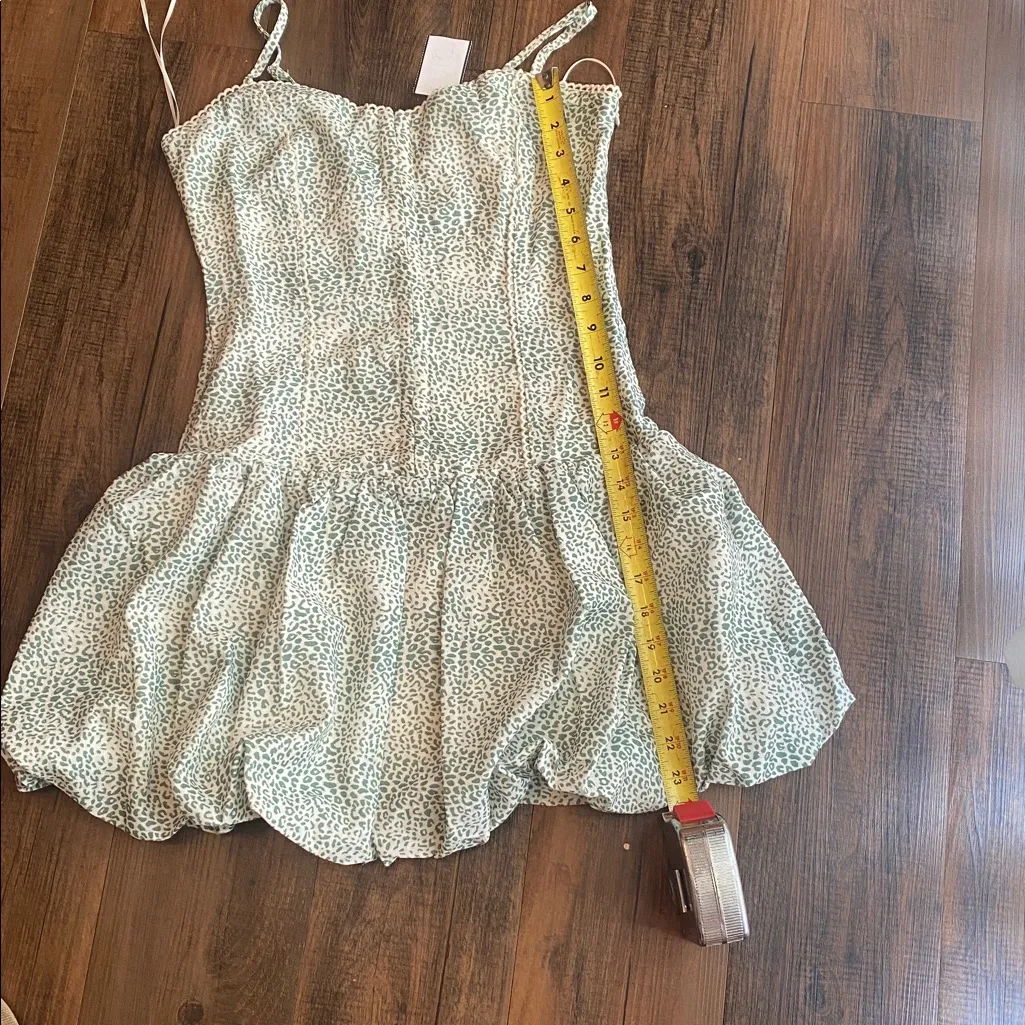 Lush White and Green Patterned Fabric - Image 11