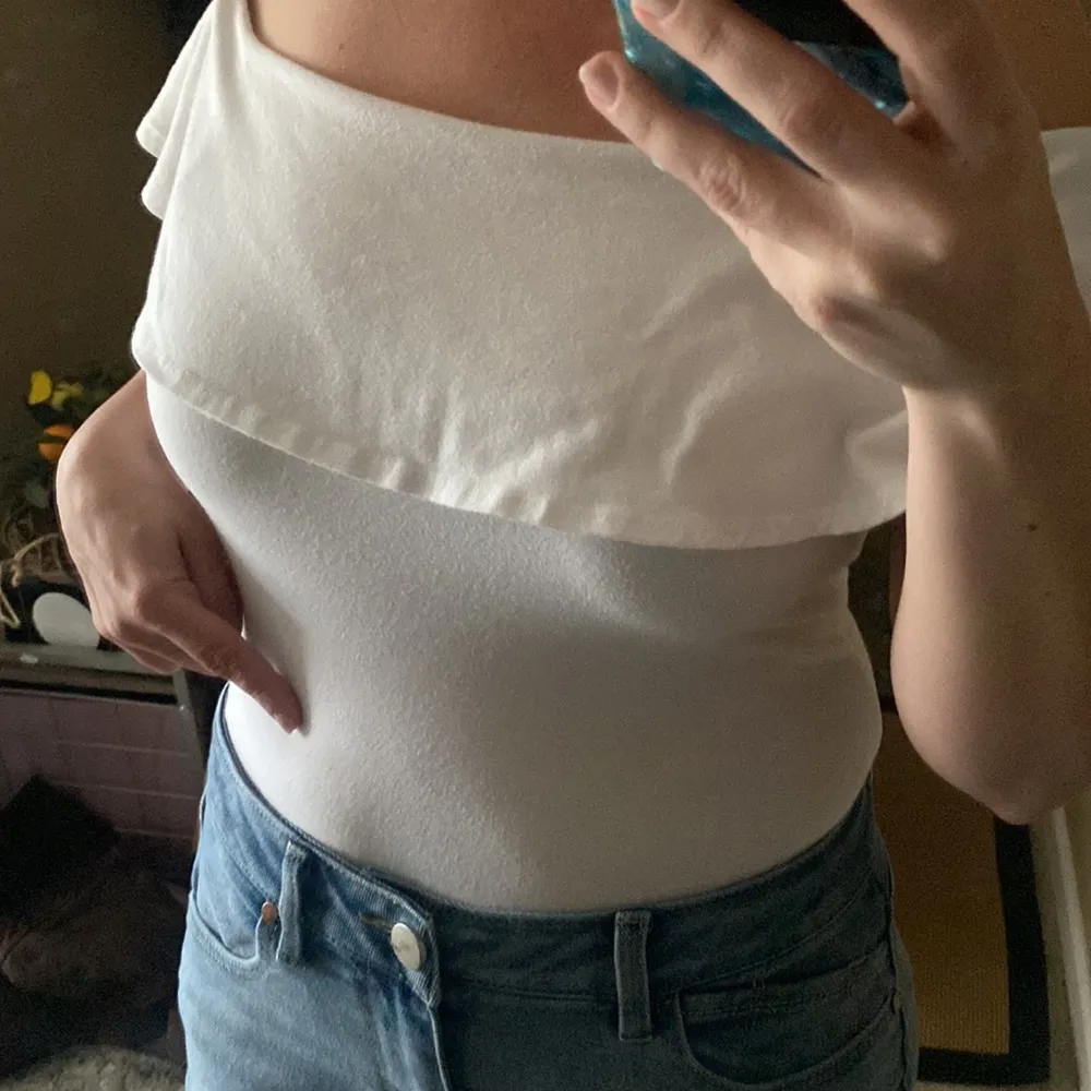 Off the shoulder bodysuit forever 21 size medium white salsa summer sexy - Image 5