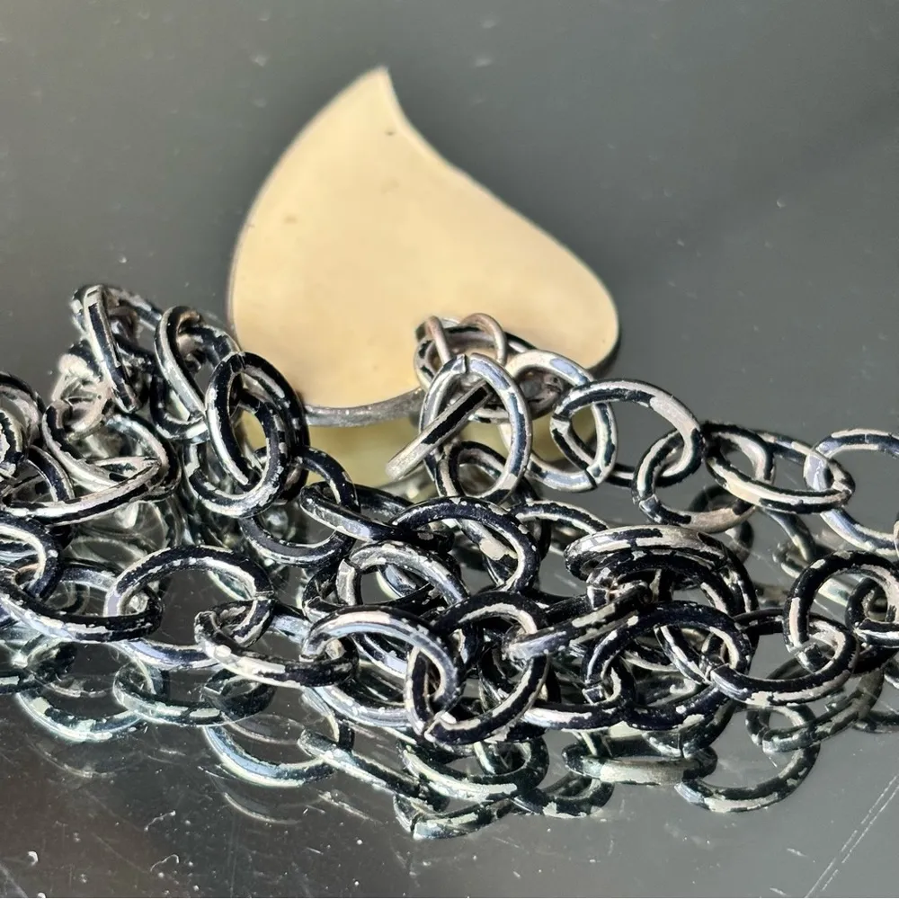 Stylish Gold and Silver Heart Charm Bracelet - Image 4