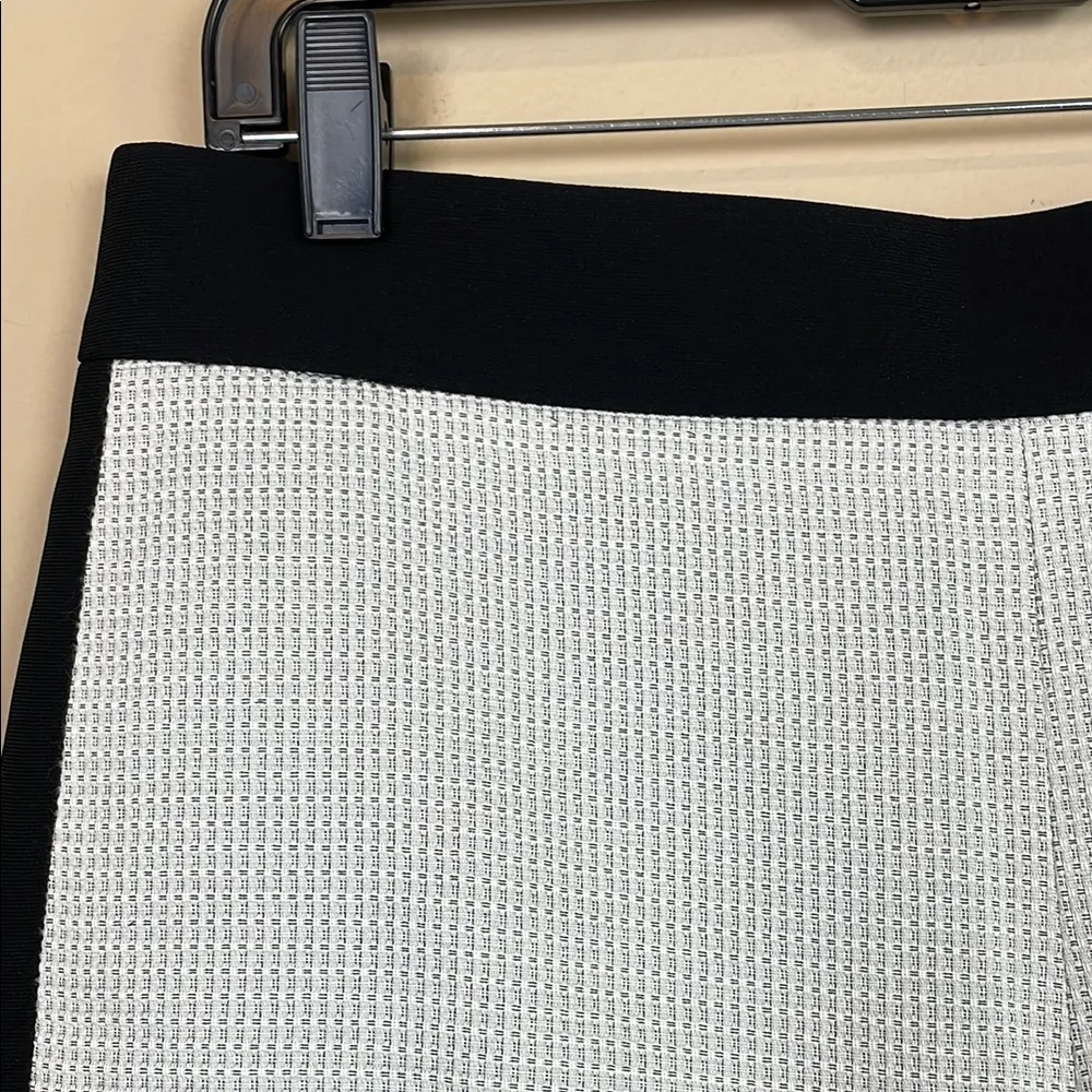 NWT J. Crew Women’s Knit White Black Tuxedo Chino Shorts - Image 2