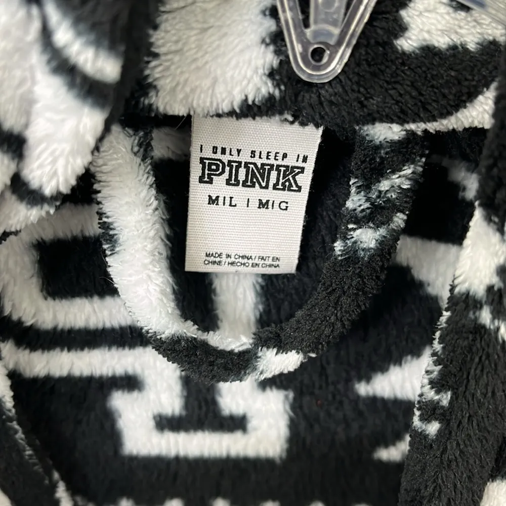 PINK by Victorias Secret Snowflake Robe Black and White Size M / L - Image 4