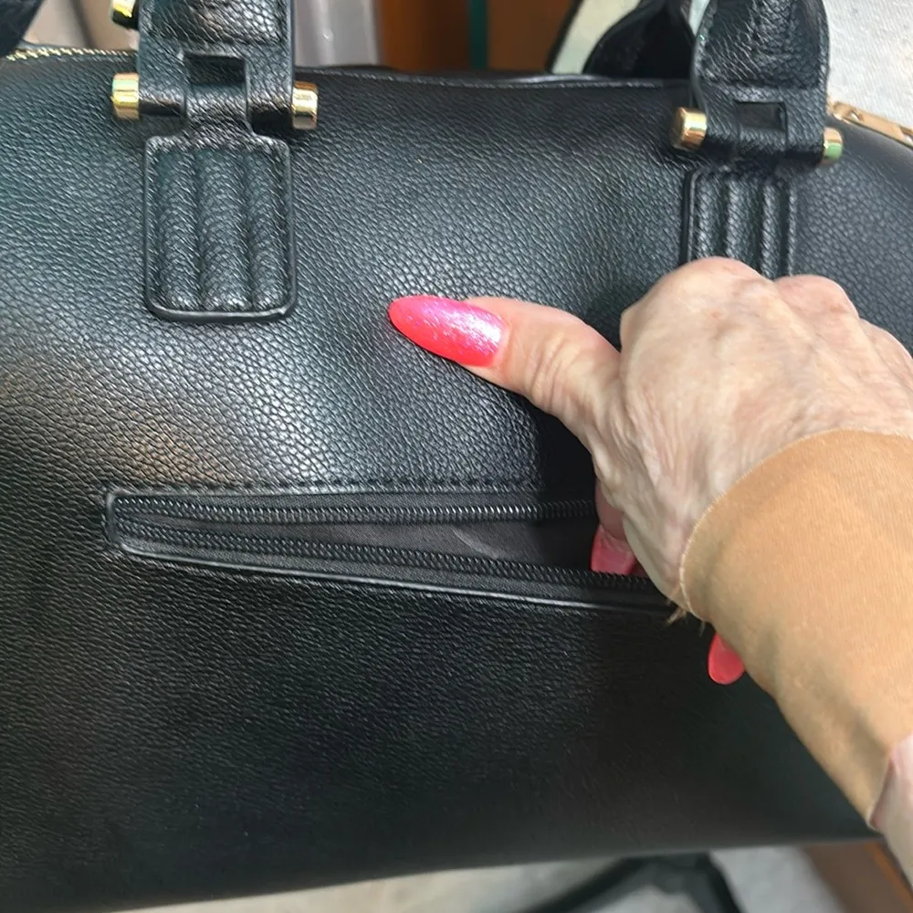 Mellow World Black Crossbody Bag with Geometric Pattern - Image 10