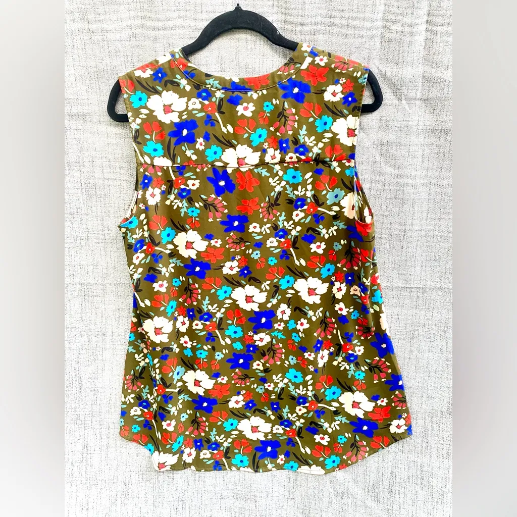 Medium Cabi Wild Flowers Print Chiffon Sleeveless Shirt, Blouse, Top, Tunic - Image 4