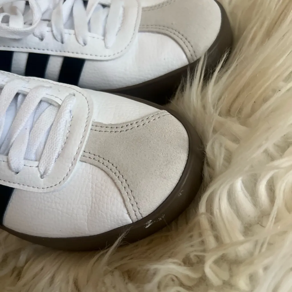 ADIDAS VL COURT 3.0 SHOES White Size 6 - Image 10