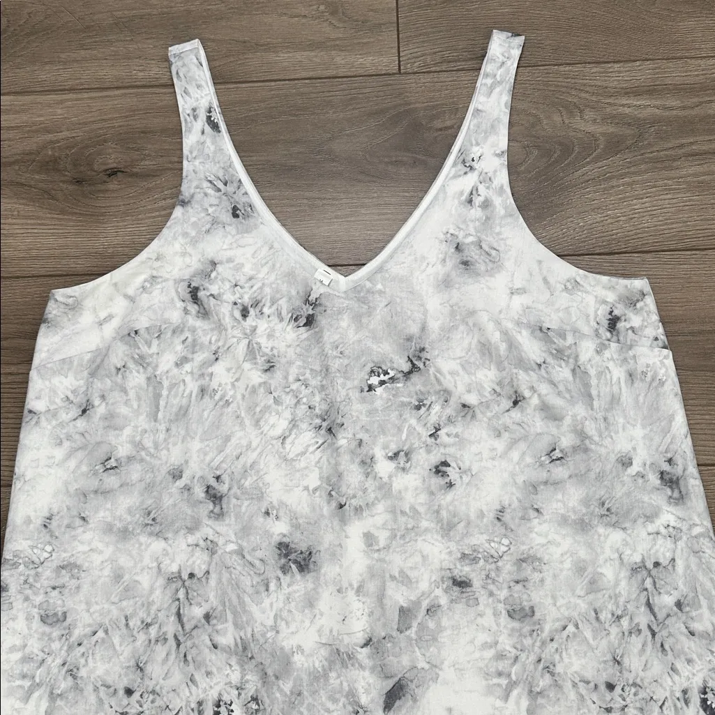 NWOT Lululemon V-Neck Midi Dress Aquila Rhino Grey Multi‎ Size 14 - Image 3