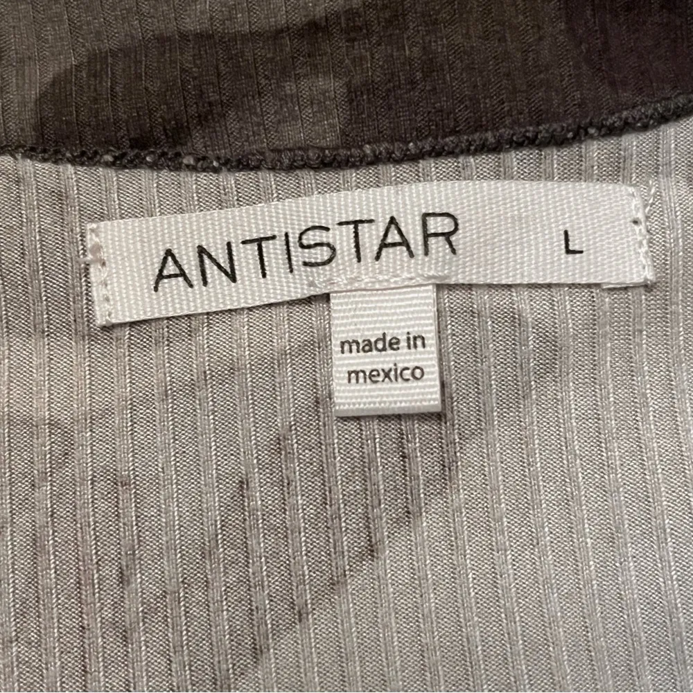 Camouflage V-Neck Tie-Hem Drawstring Short Sleeve Crop Top - Image 6