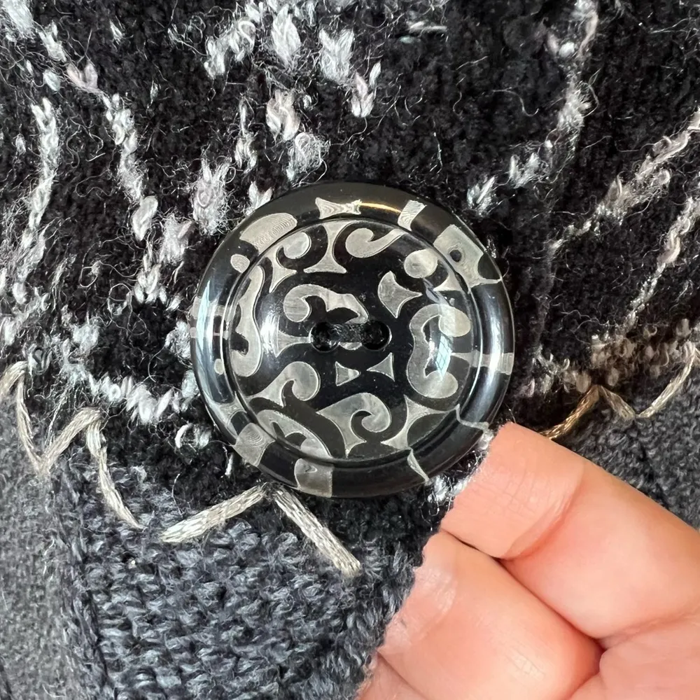 CURIO Hand Knit Snap Front Black Cardigan Sweater Size undefined - Image 5