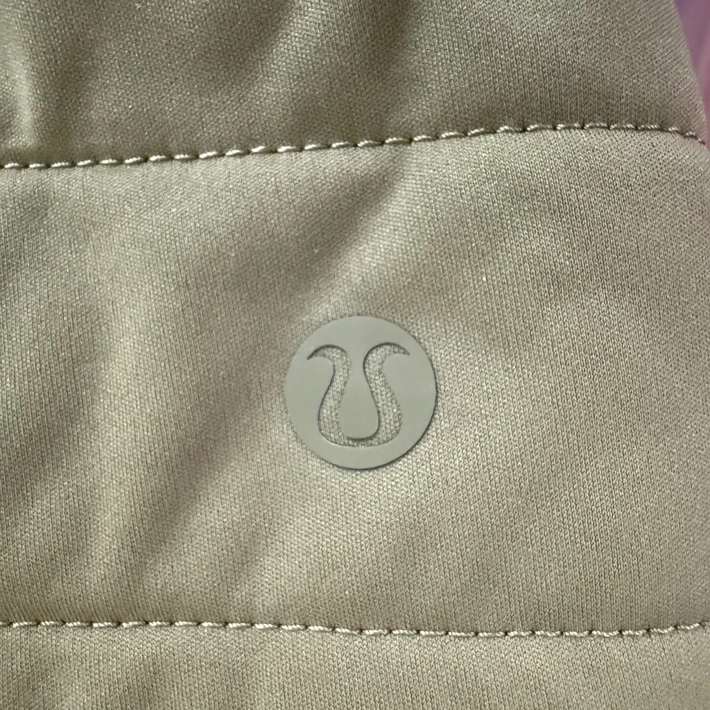 NWT Lululemon Dynamic Movement Short 5" - size 6 - Image 6