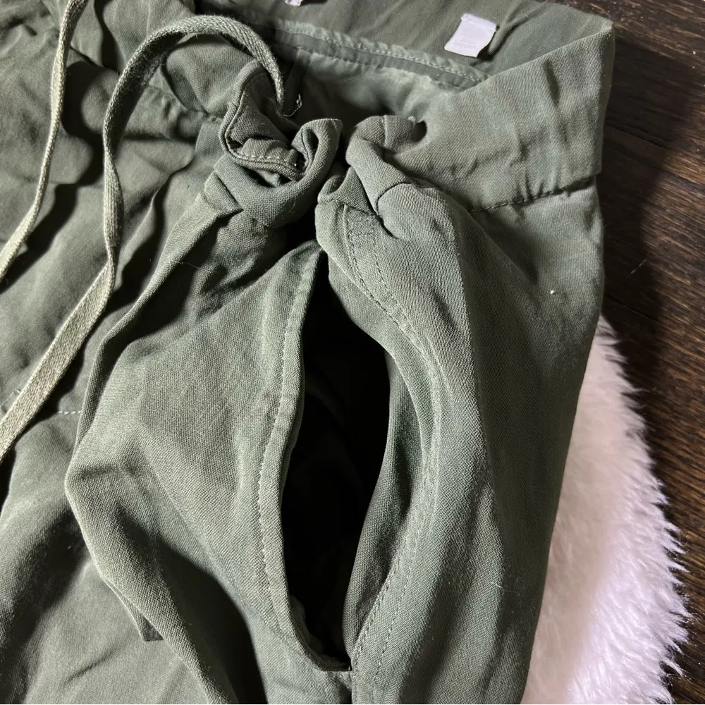 Vince Forest Green Utility Jogger Pants - Image 4