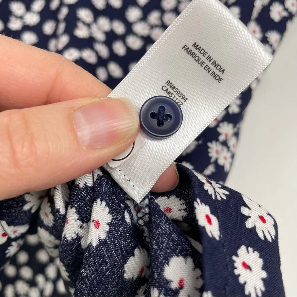 Beach Lunch Lounge Blue Ditsy Floral Short Sleeve Button Down Shirt Womans M - Image 6