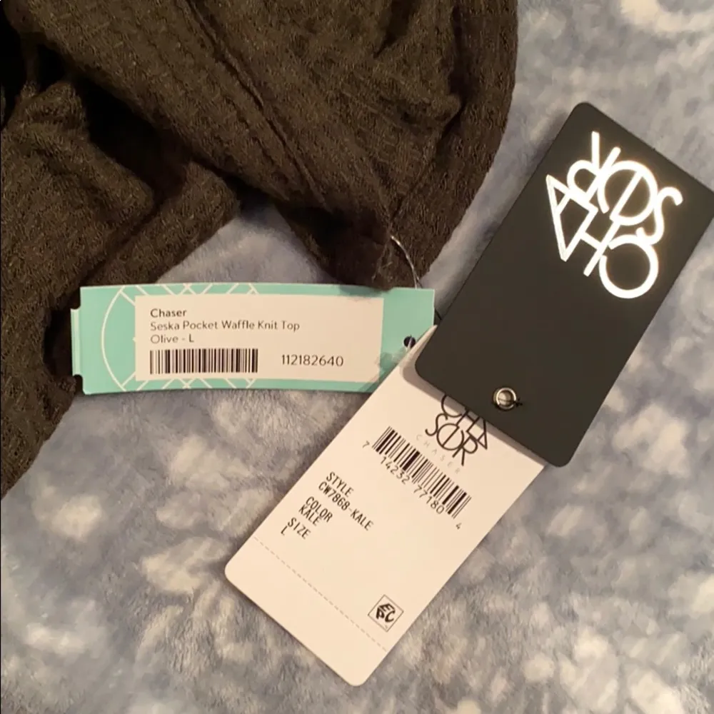 NWT Chaser thermal v drop shoulder long sleeve tee - Image 6