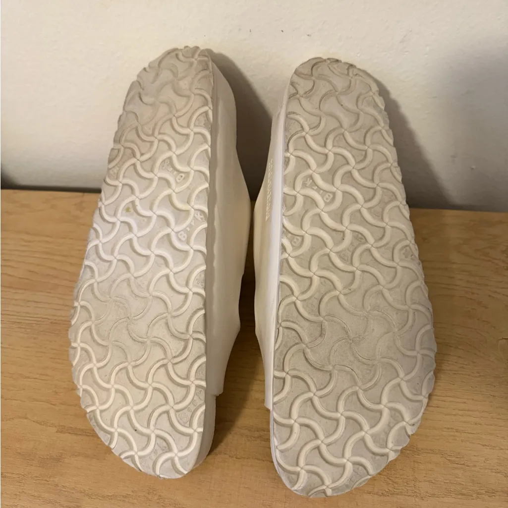 Birkenstock Women’s Cream Double Strap Sandals - Image 5