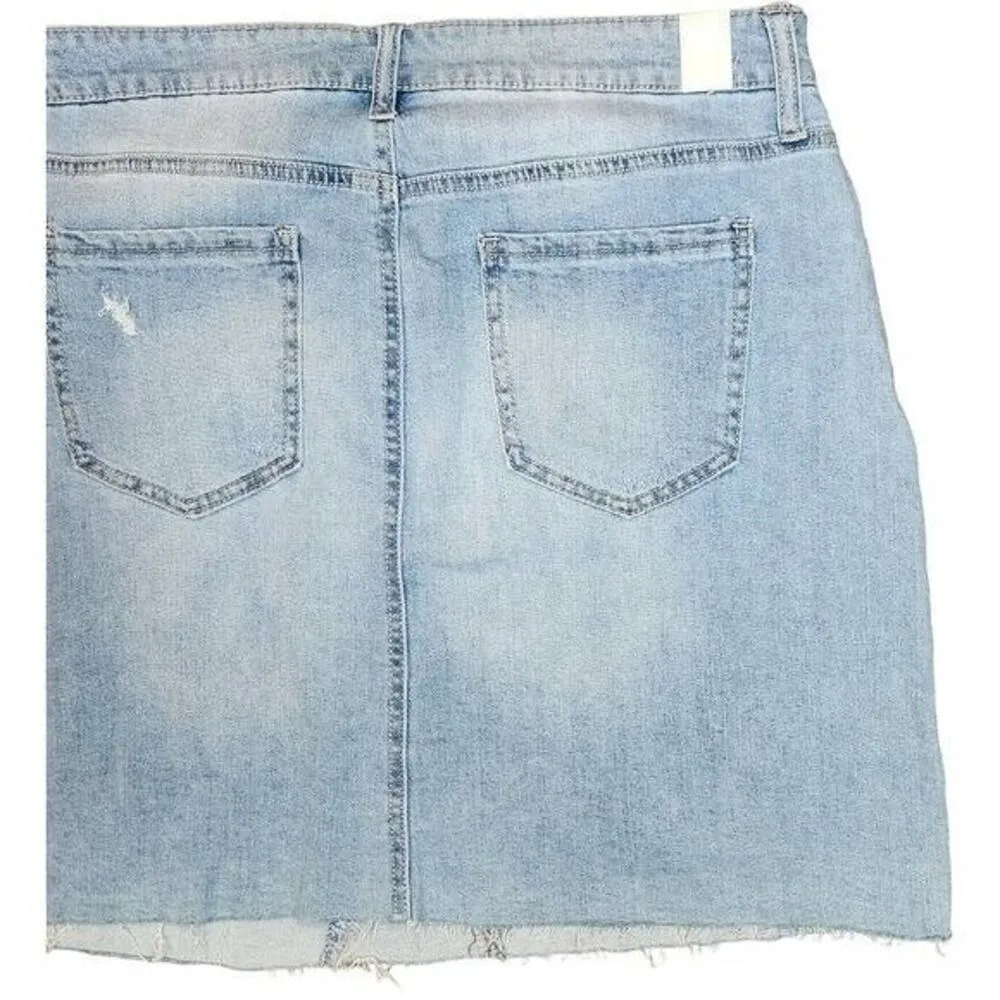 CP Jeans Womens 13 Light Wash Denim Mini Skirt Distressed Pearl Raw Hem Summer Blue Size undefined - Image 6