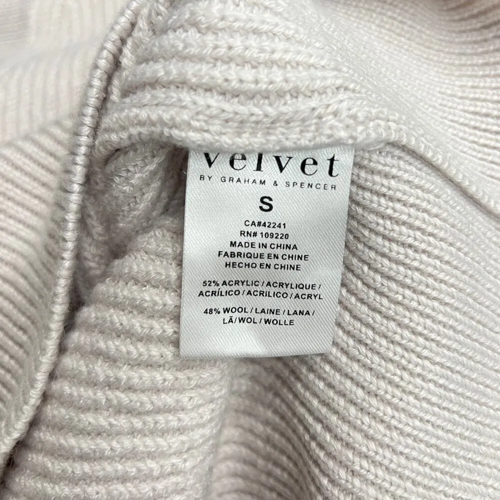 Velvet by Graham & Spencer V Neck Knit Cropped Sweater in Light Gray size S - Image 4