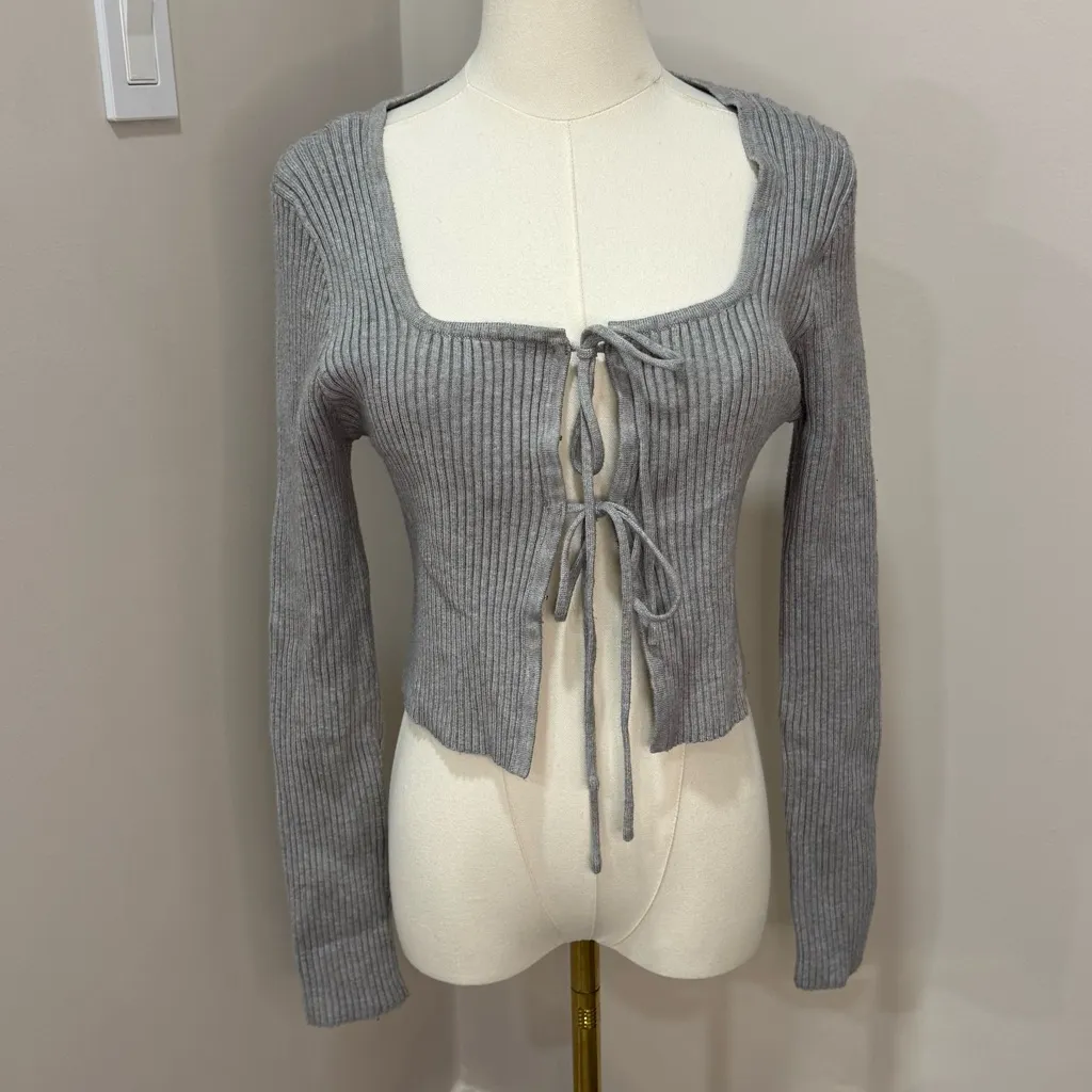 Mable front Tie Top Cardigan Large‎ Gray - Image 2