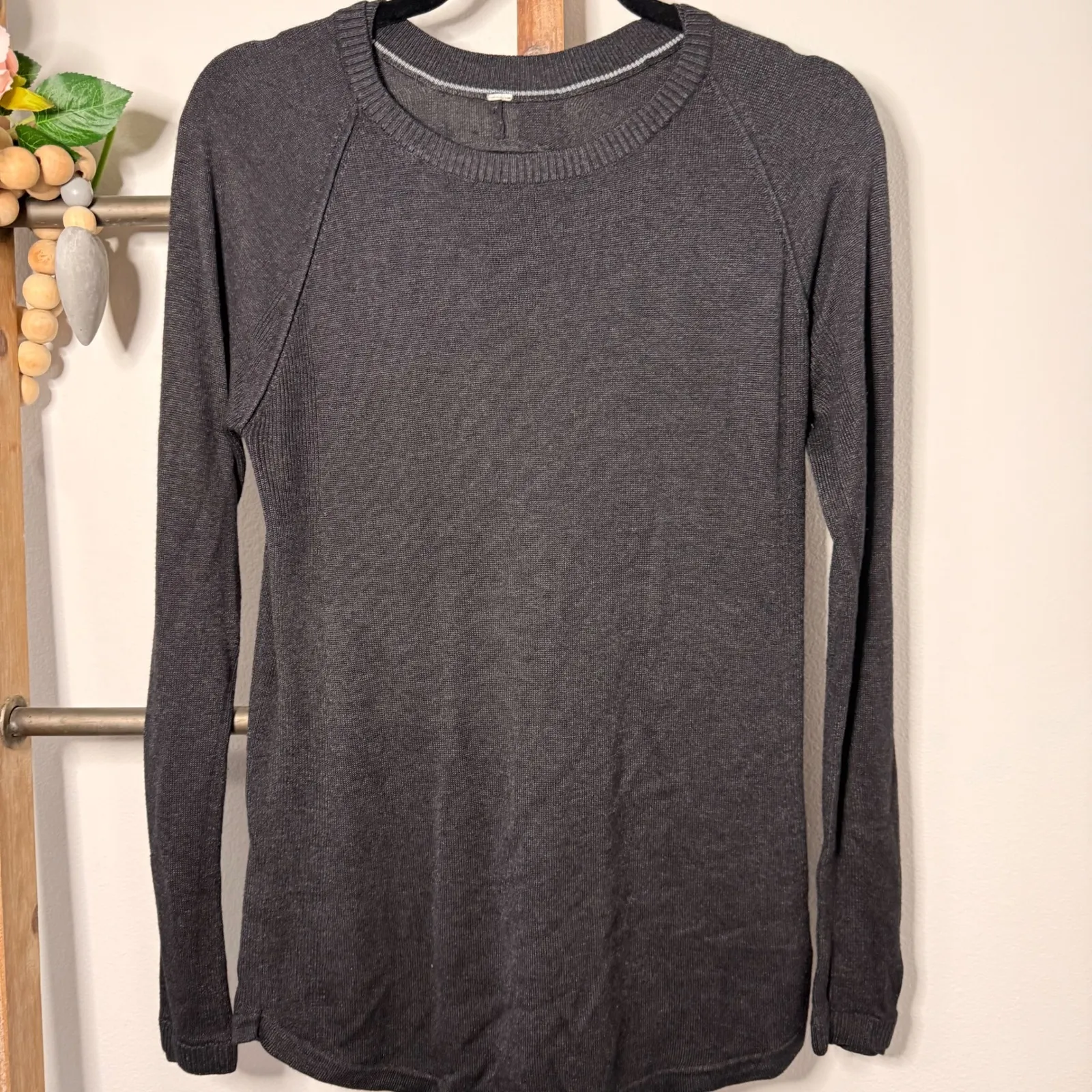 Lululemon Athletica Long Sleeve Pullover Sweater Charcoal Gray Be Bold Women's - Image 3