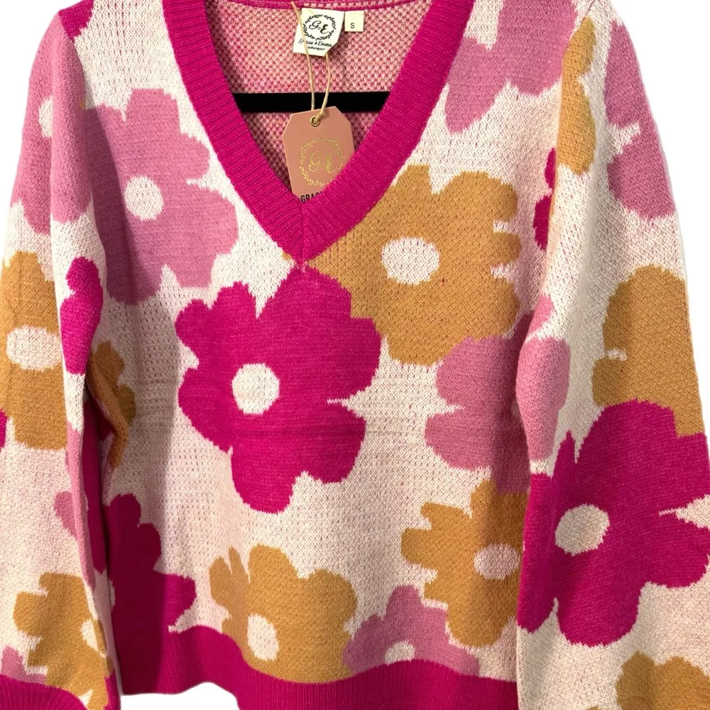 SOUTHERN GRACE Dazed For Days Floral V Neck Sweater in Pink Beige Small 4/6 - Image 4