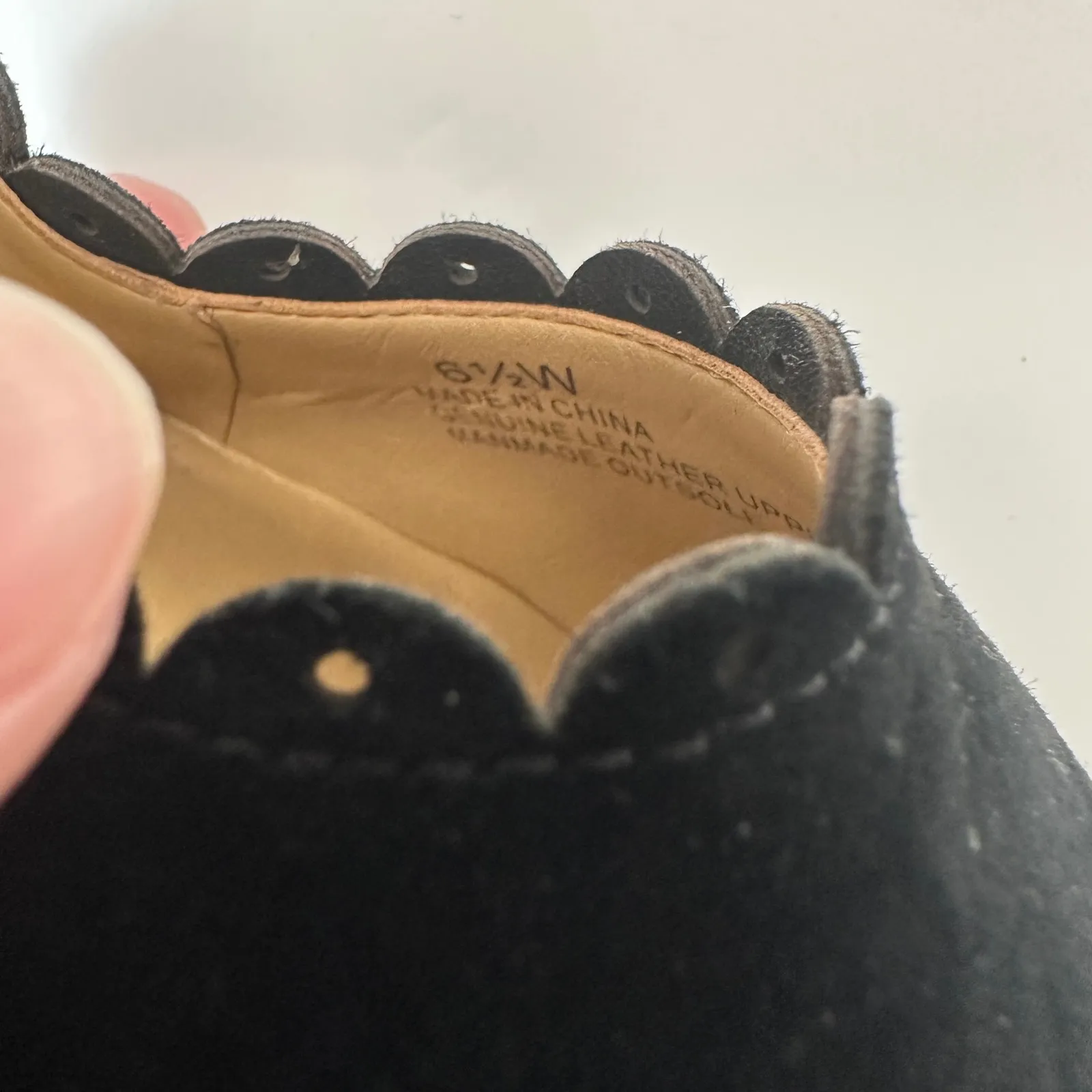 Talbots Black Suede Scalloped Wedge Heel Pumps Shoes Women's Size‎ 6.5 - Image 8