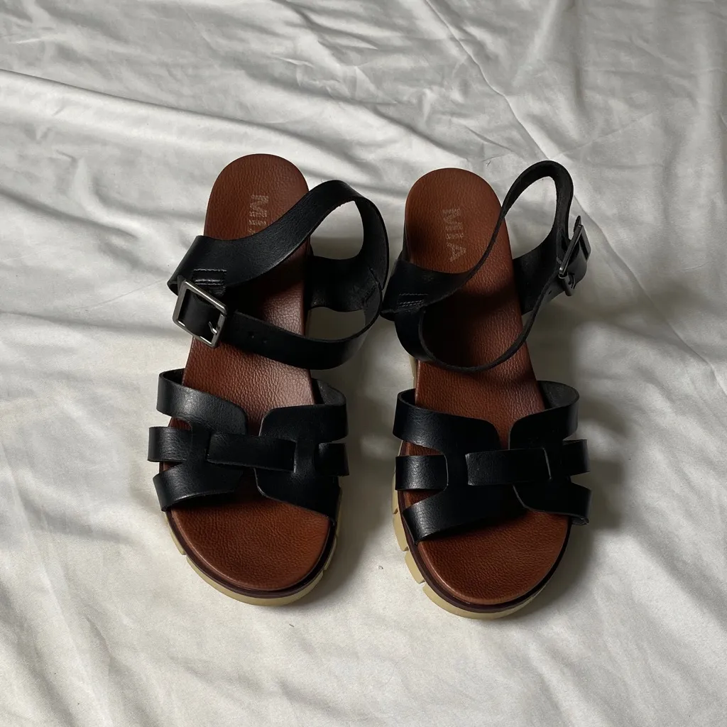 MIA Black and Brown Women's Sandals - Image 2