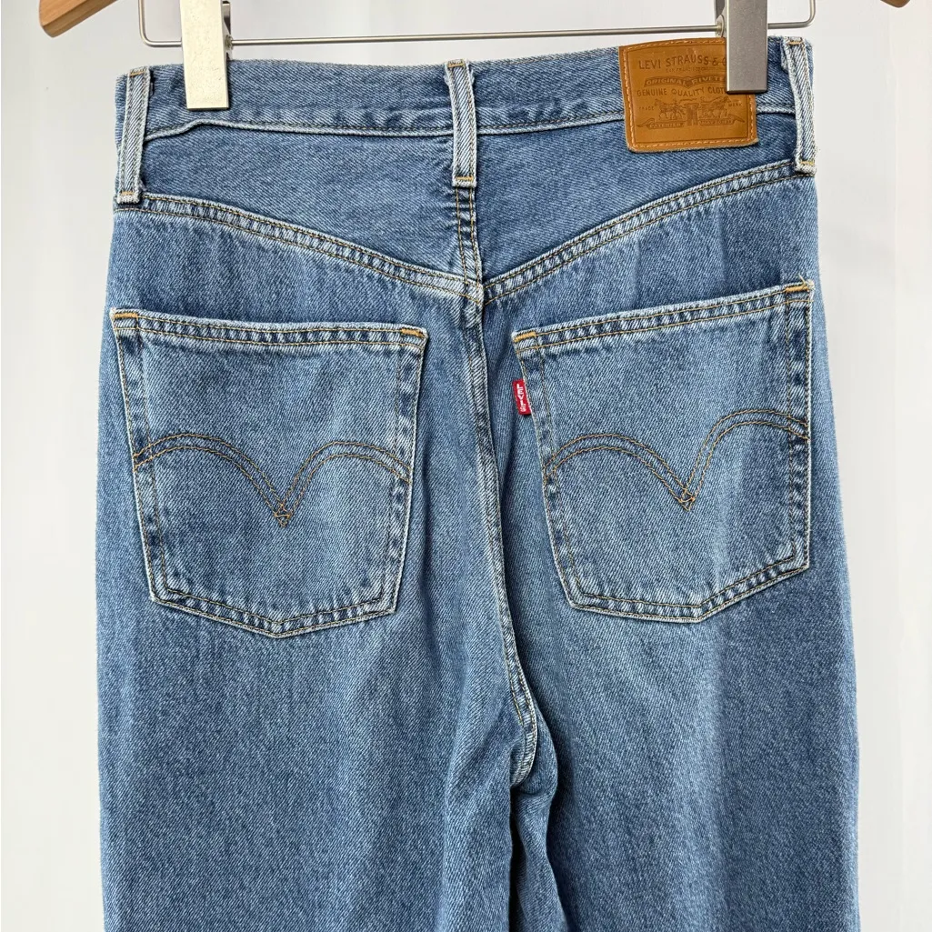 Levi's High Loose Denim Distressed Wide Leg‎ Jeans in Medium Wash Size 25 - Image 8