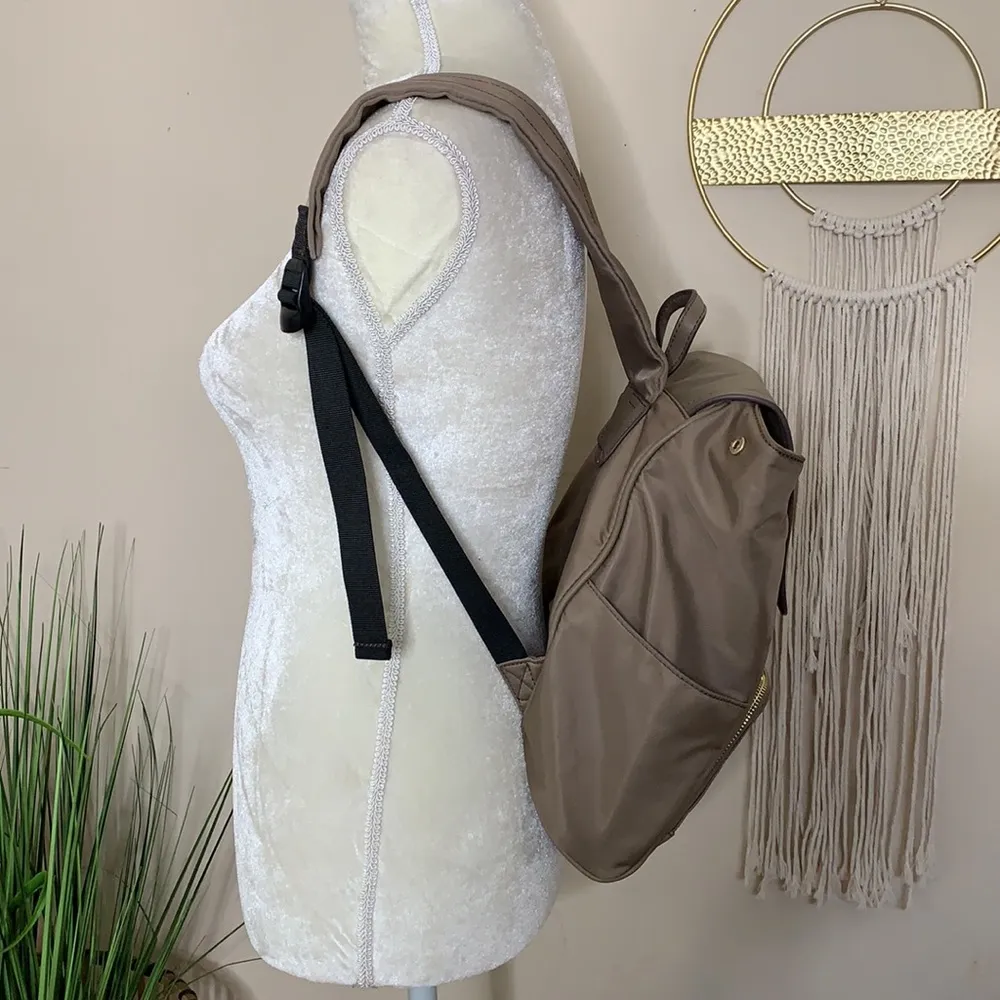 tutilo new york • nylon backpack adjustable straps Tan - Image 2