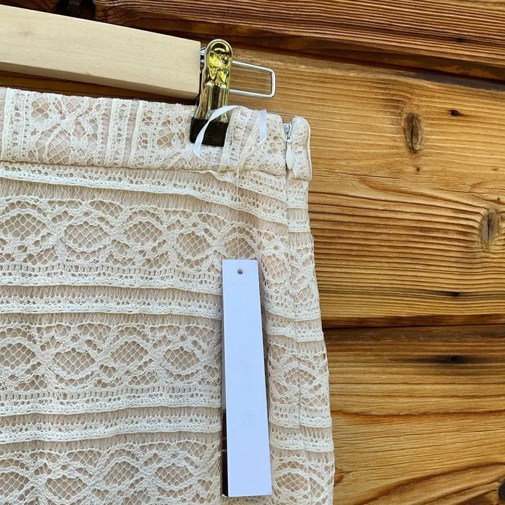 NWT Ivory Lace Stretch Skirt - Image 6