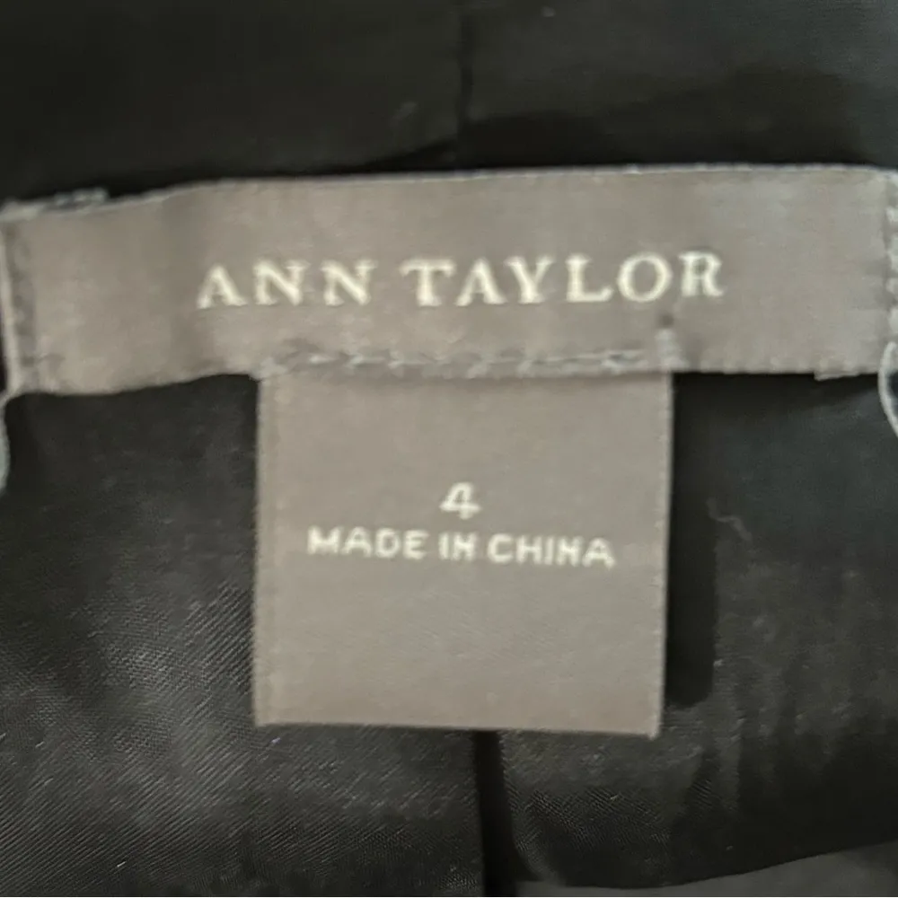 Ann Taylor  Women’s Black Wool Blazer - Image 5