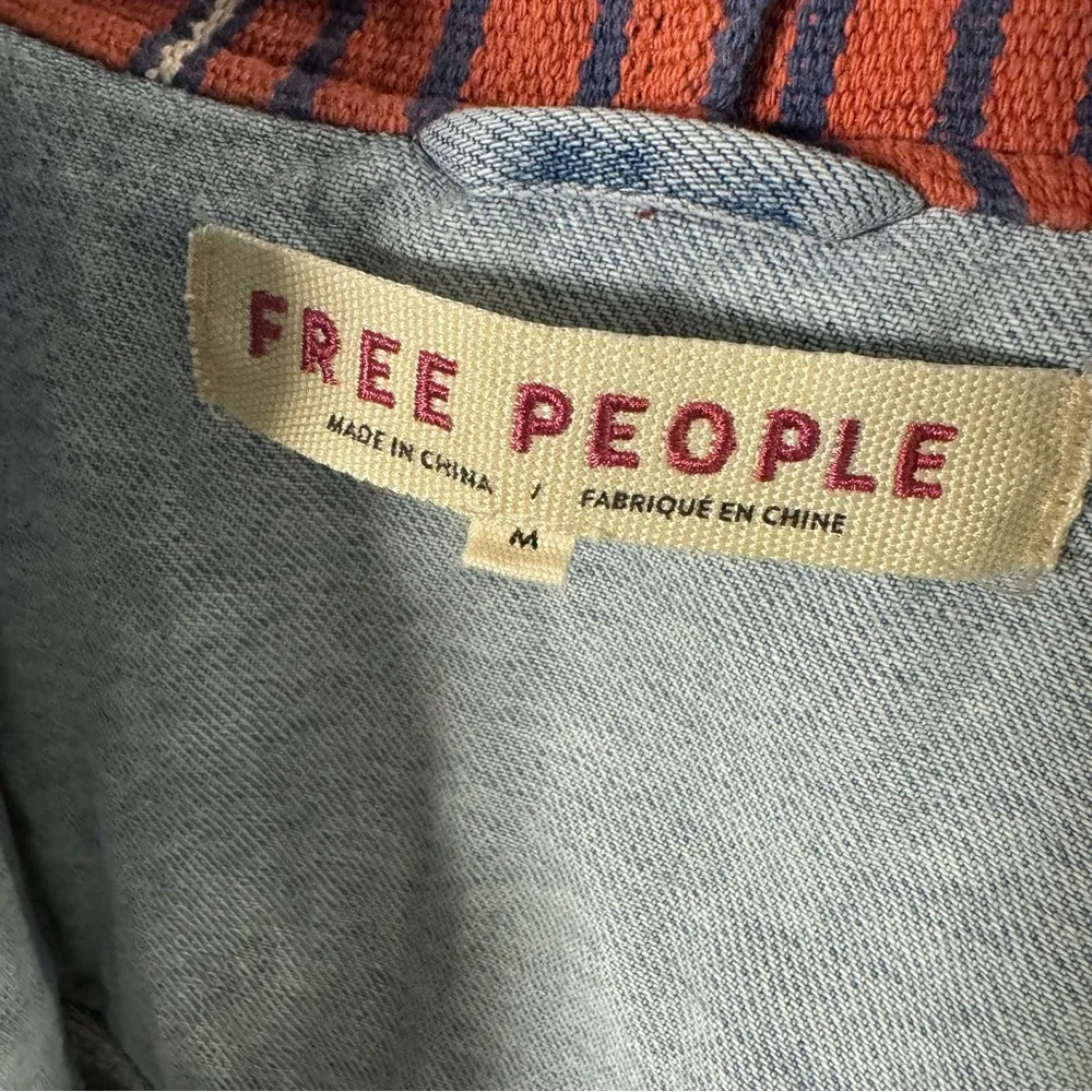 Baja Hooded Denim Jacket Light Wash Denim Orange  Size Medium - Image 9