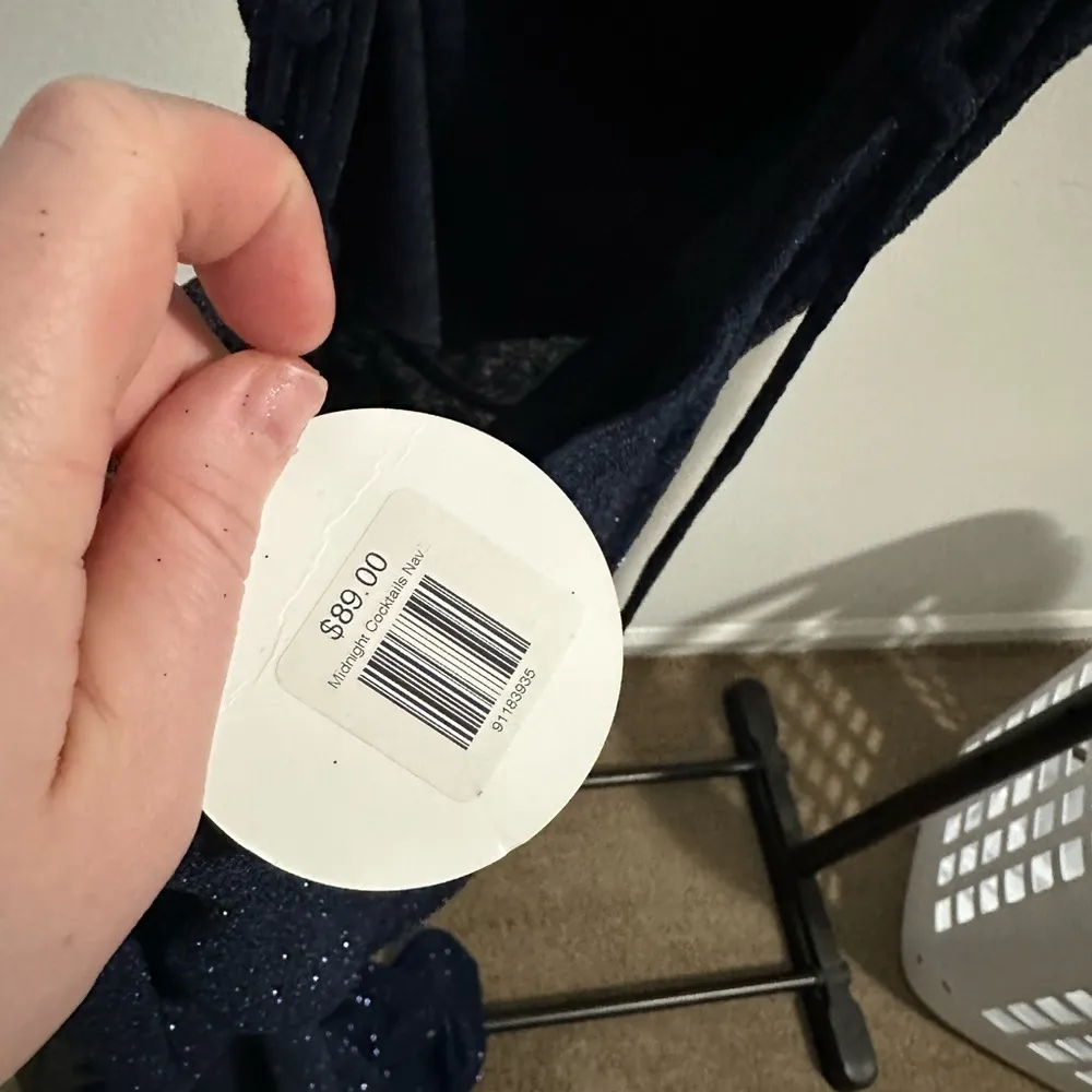 NWT LOVELY DAY DRESS - Image 7