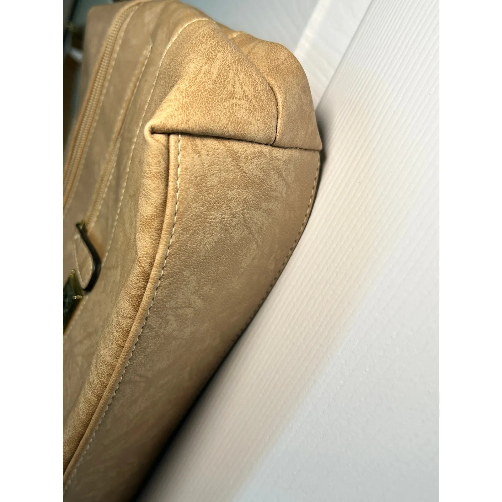 Stone & Co Crossbody Beige Tan Leather Shoulder Bag Multi Pocket‎ Travel Purse - Image 3