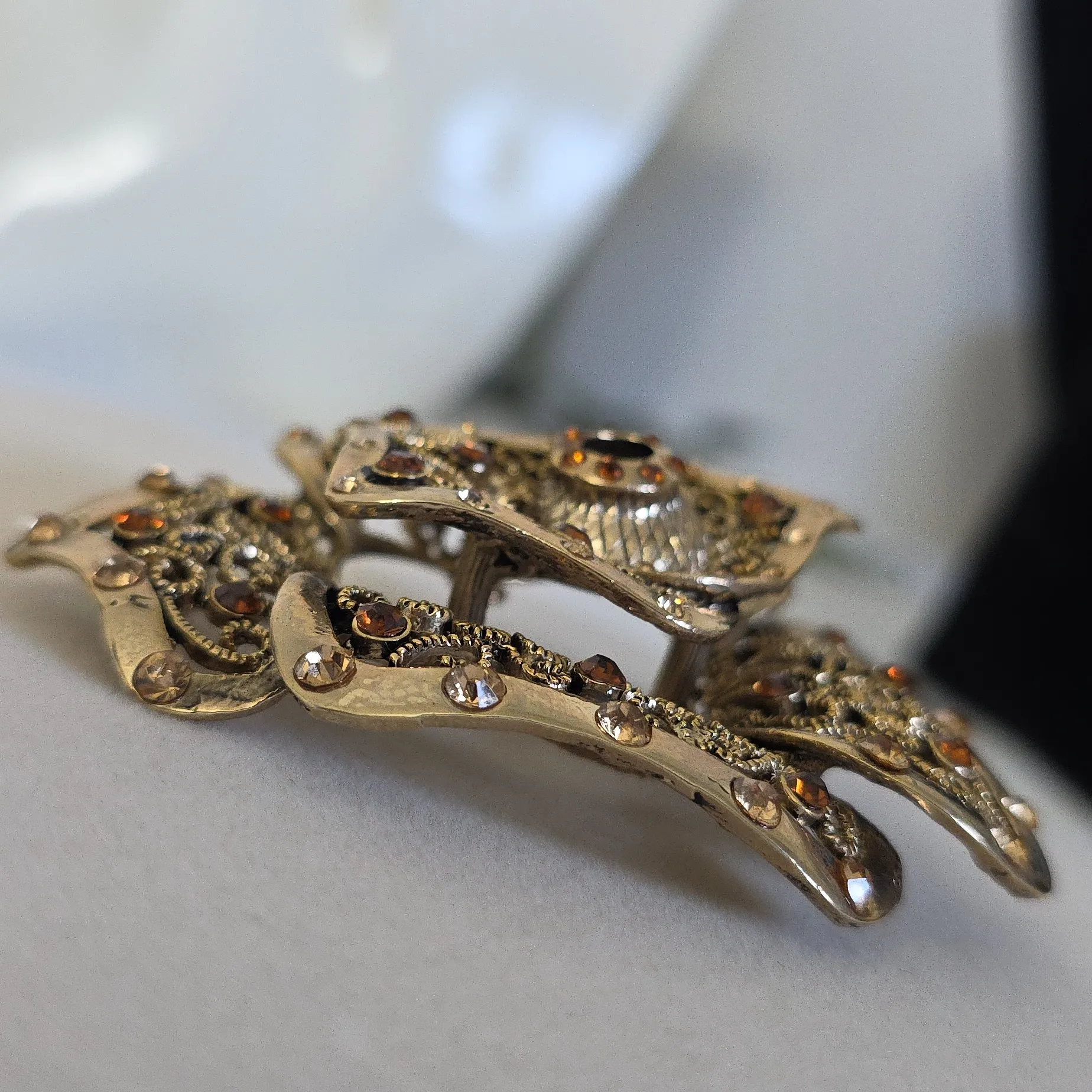 Vintage Statement Gold Flower Brooch Pin - Image 5