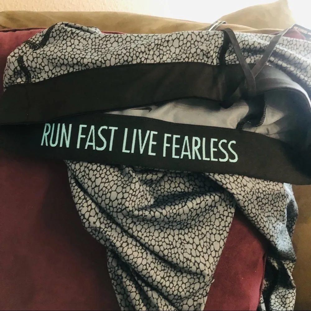 Nike Dri-Fit Sports Leggings for women. - Image 5