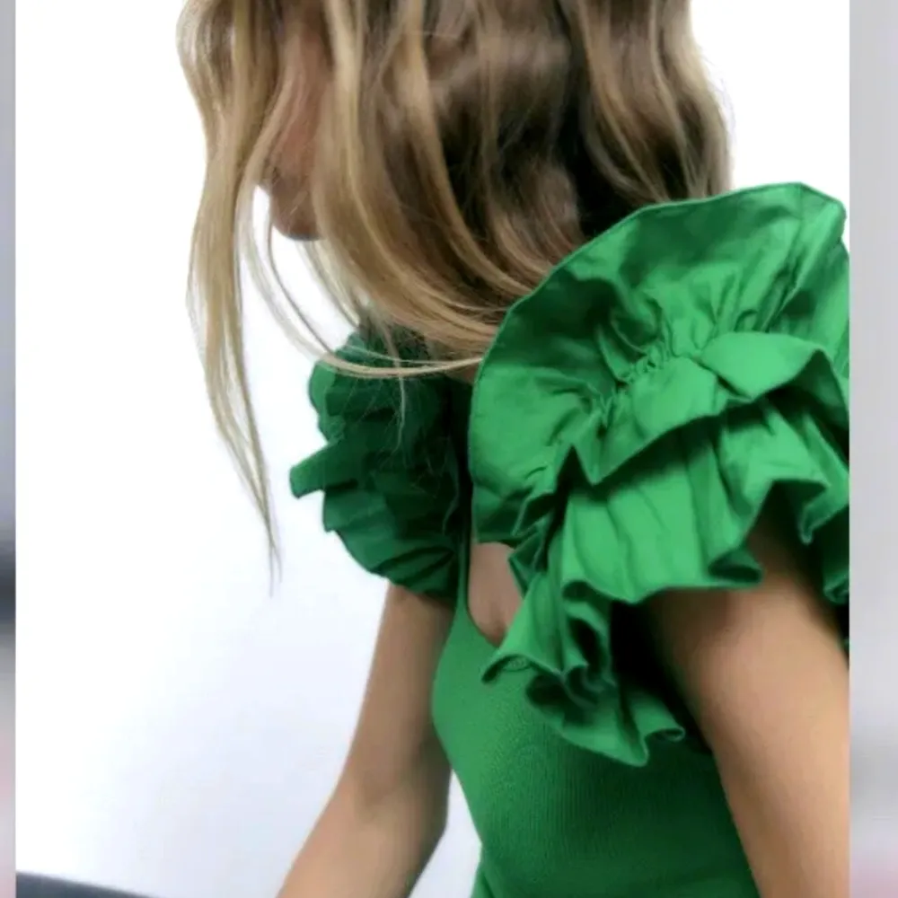 NWT ZARA RUFFLED RIB BODYSUIT Size Small - Image 3