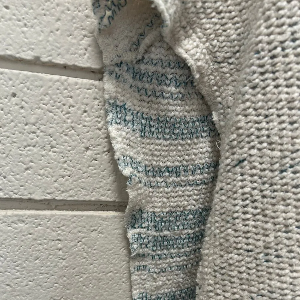 Urban Outfitters Out from Under Sweater Vest size XS/S S S - Image 4